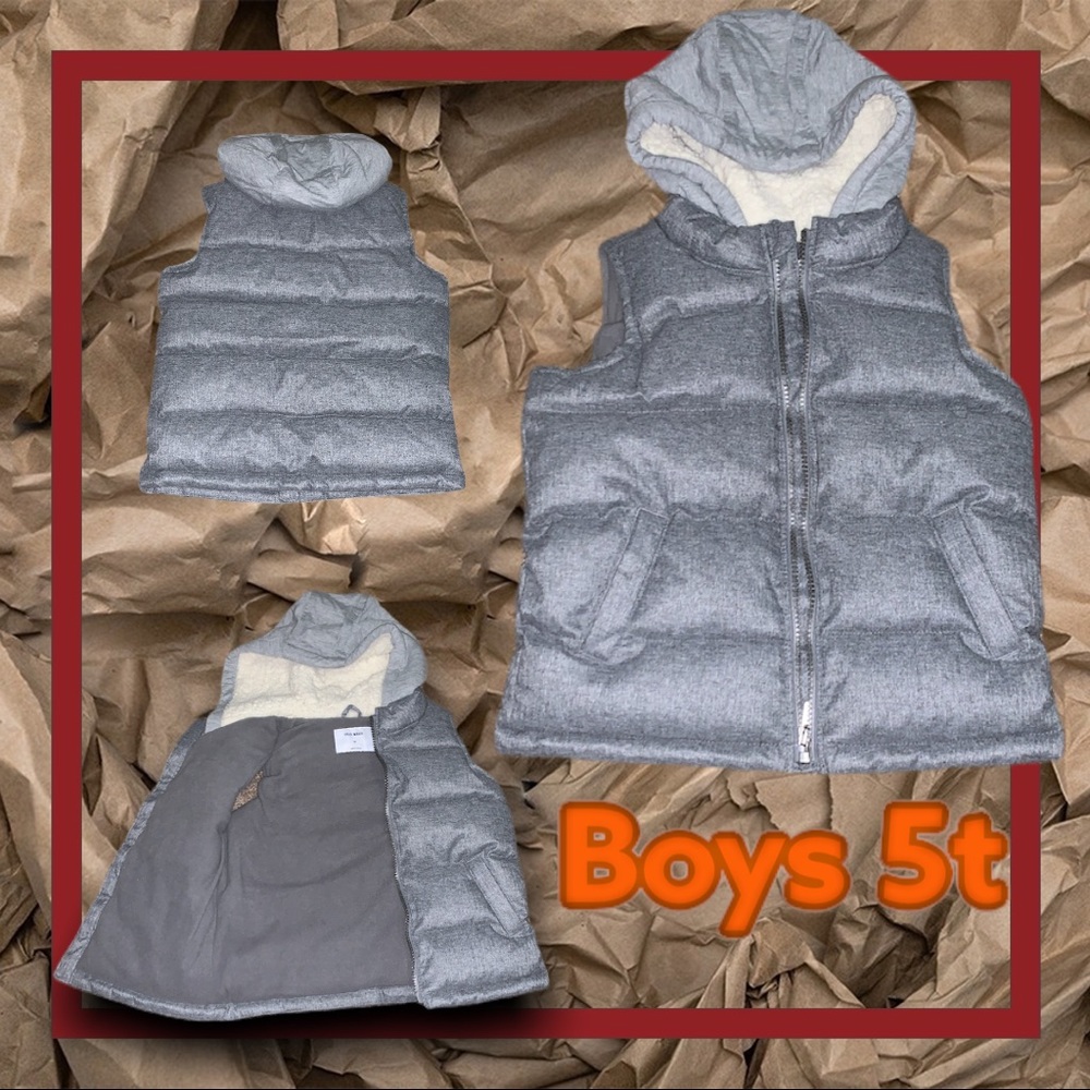 Boys 5t insulated fleece and sherpa vest!